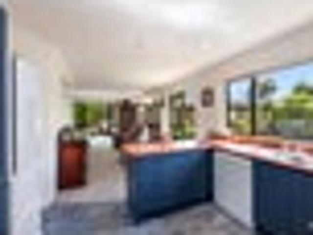 PEACEFUL LIVING IN THE HEART OF WAIWHETU