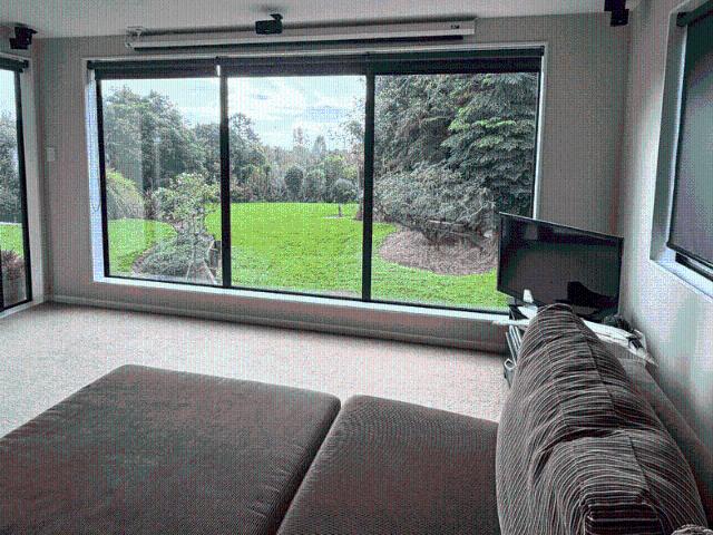 Peaceful Living with Stunning Gardens and Spa Pool