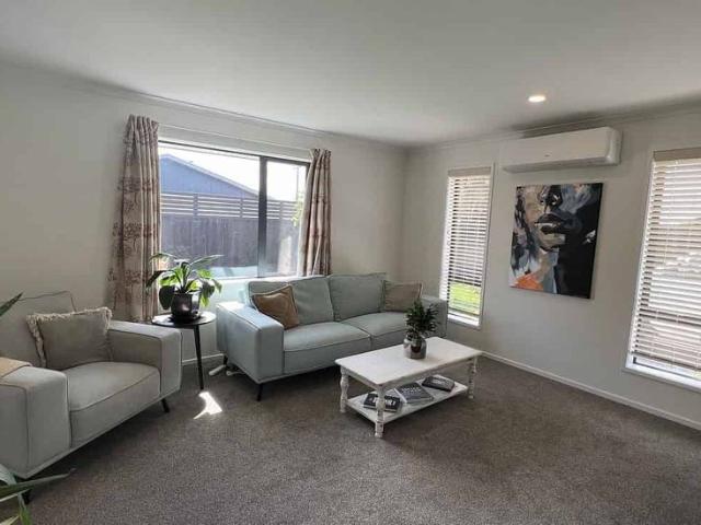 Peaceful, Modern Home in the Heart of Renwick