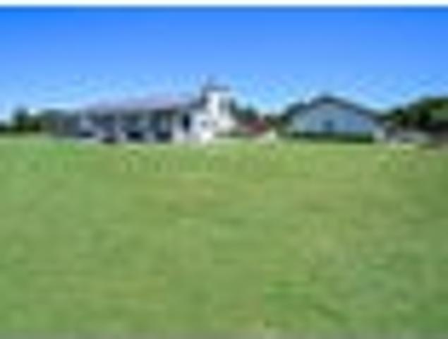 Spectacular views and private lifestyle living