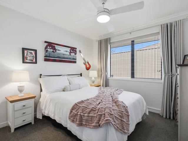 Peaceful Outlook – Easy Living