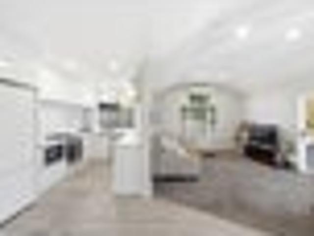 PEACEFUL,PRIVATE, FREEHOLD NOT PLASTER!