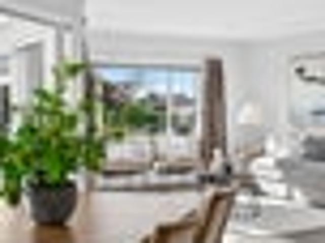 Peaceful Reserve Outlook in the Heart of Frimley