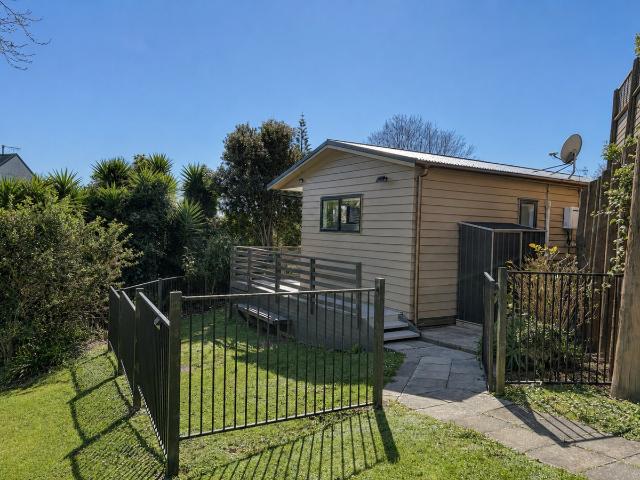 Peaceful, Stand Alone Home A/26 Fratley Avenue, Farm Cove