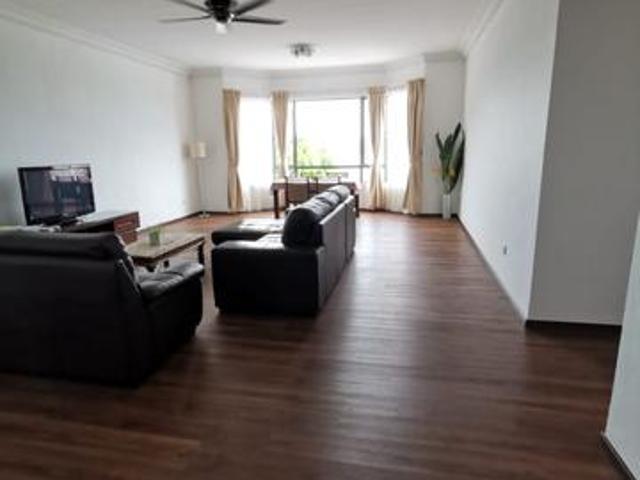 Peak Condominium Sea View 3R2B Fully Furnished Likas Rent