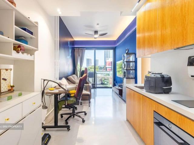 Peak Residence D11, Condominium