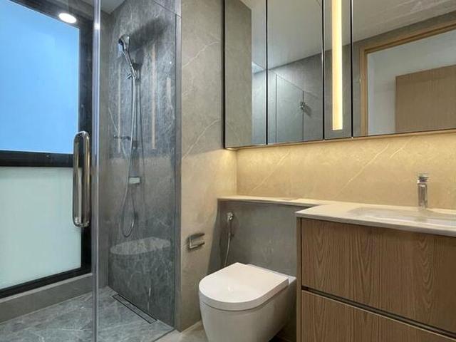 Peak Residence D11, Condominium