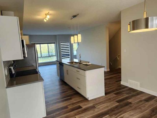 Peak 39 2 Bedroom Home for Rent at 979 Crystallina Nera Way Nw, Edmonton, AB T5Z 0S3 Crystallina Nera