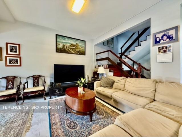 Peakview Estate D16, Semi