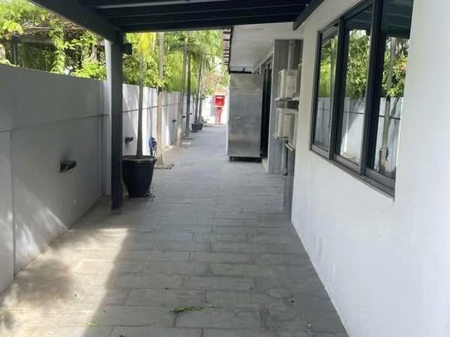 Peakview Estate D16, Semi