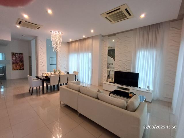 Pearl Villa Double Storey SemiD at Simpang Ampat for Sale