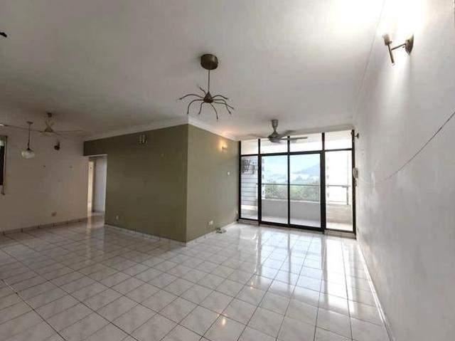 Pearl GardenSungai Ara1200sfPool viewRenovated1 Car ParkCorner