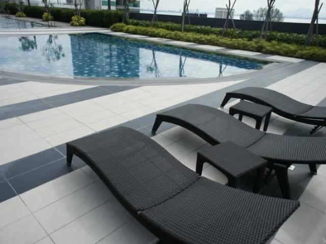 Pearl Regency, Jelutong