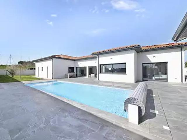 Pechbonnieu 31140 Achat / Vente maison 6 pièces t6 piscine jardin