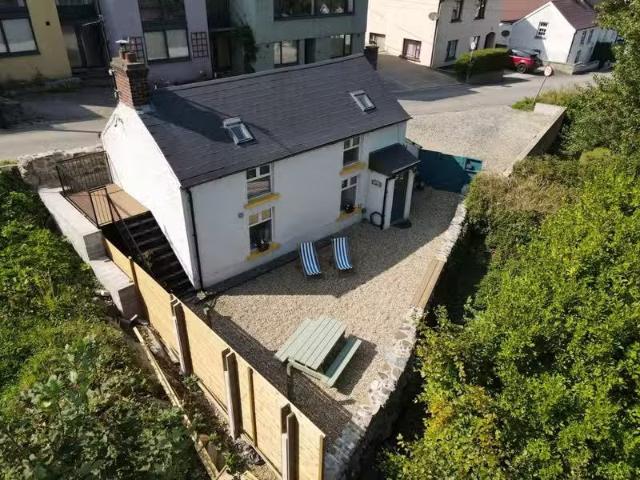 Peggy's Cottage Chapel Hill, Carlingford, Carlingford, Co. Lou.