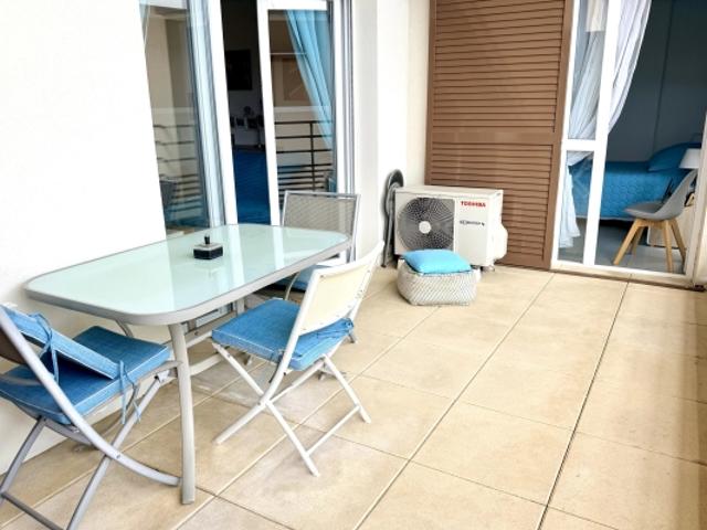 Pégomas: 2 pièces meublé avec grande, Garage
