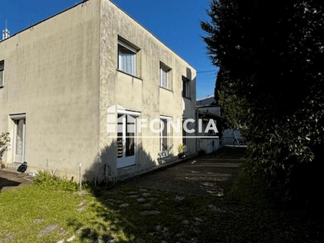 PEIXOTTO: MAISON + 2 STUDIOS + APPARTEMENT TYPE 3