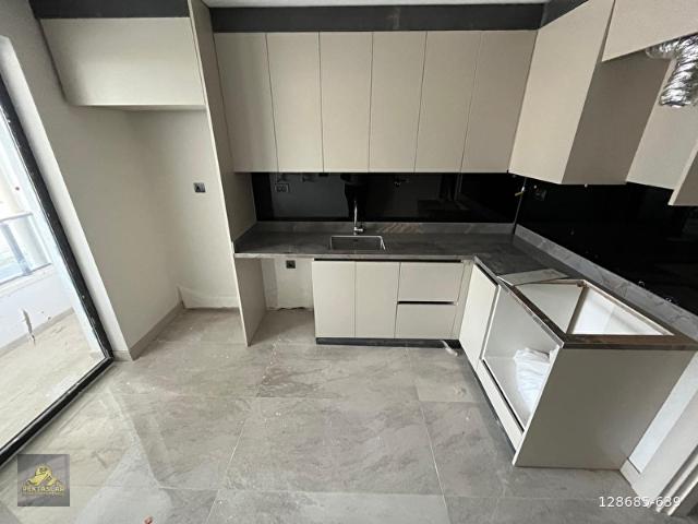 PEKTAŞLAR'DAN * GİYİNME ODALI 120 M2 DEPOLU 4+1 DAİRE !