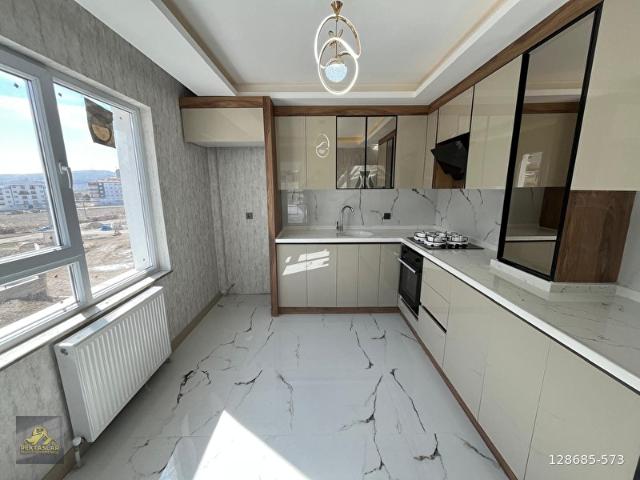 PEKTAŞLAR'DAN * FULL YAPILI 3+1DAİRE ! BU FİYATA BÖYLESİ YOK !