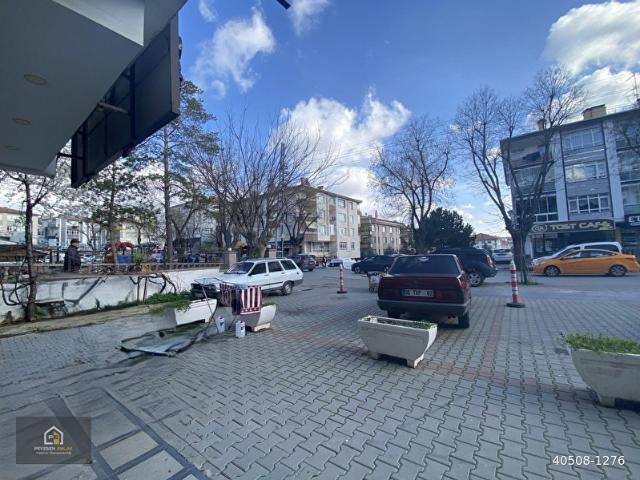 PEKESEN'DEN İŞLEK ANA CADDE ÜZERİNDE 23 M2 KİRALIK DÜKKAN
