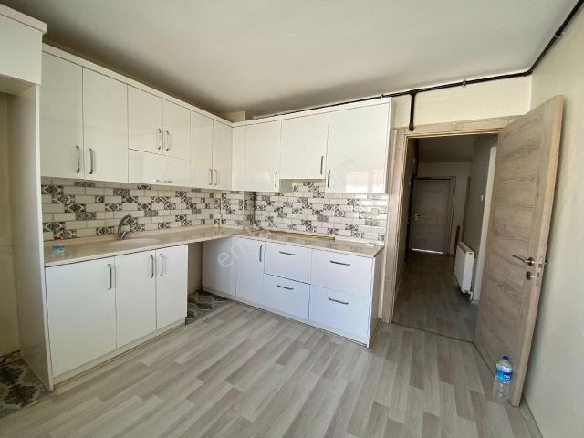 Peker Mahlesinde Satılık 3+1 Daire