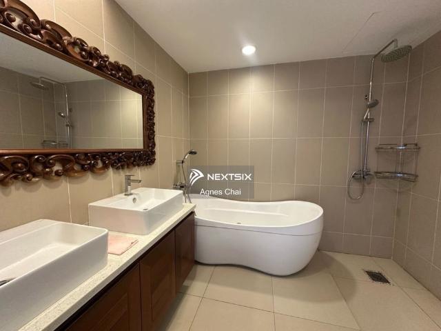 Pelagos Designer Suites@ Water Front