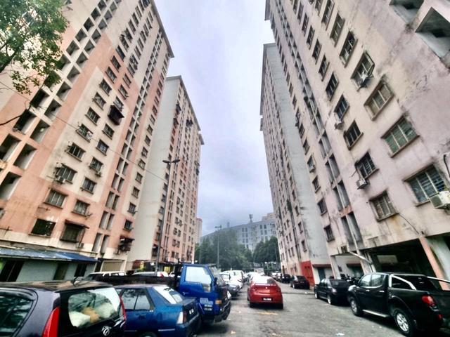 Pelangi apartment level 2 Full Loan Low depo 650 sf low cost