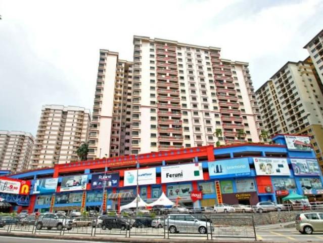 Pelangi Astana, Bandar Utama