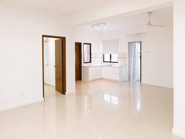 Pelangi Astana Condominium Bandar Utama Walking distance to MRT