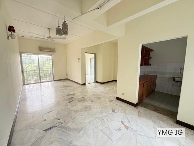 Pelangi Court Apartment Corner Unit for Sale at Kawasan 17 Klang