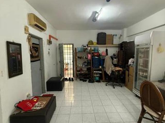 PELANGI DAMANSARA CONDO Actual Well Keep CORNER LOT Low Deposit