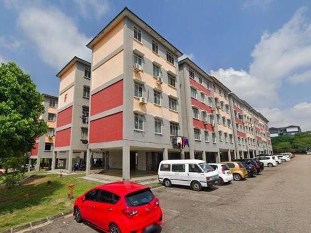 Pelangi indah Apartment Ground Floor Klang