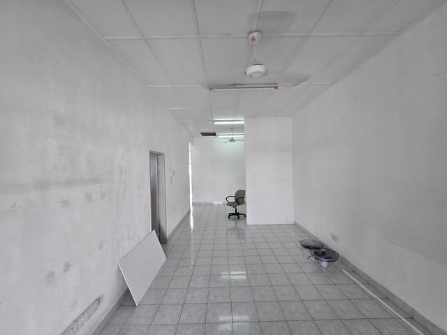 Pelangi Indah Ulu Tiram Single Storey Partial furnished
