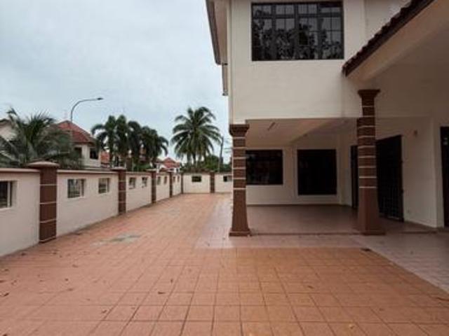 Pelangi indah 2 storey corner house For Rent