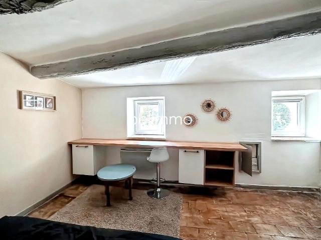 PELISSANNE STUDIO MEUBLE 24.37 m2