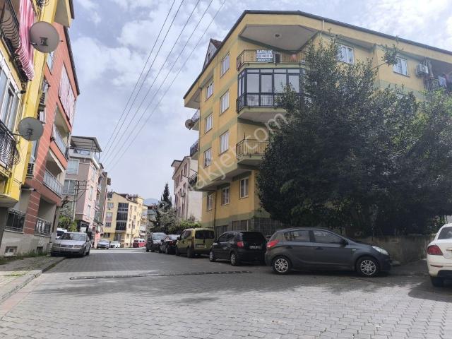 Pelitlibağ Mahallesi'nde Çok Geniş Masrafsız 2+1 Satılık Daire