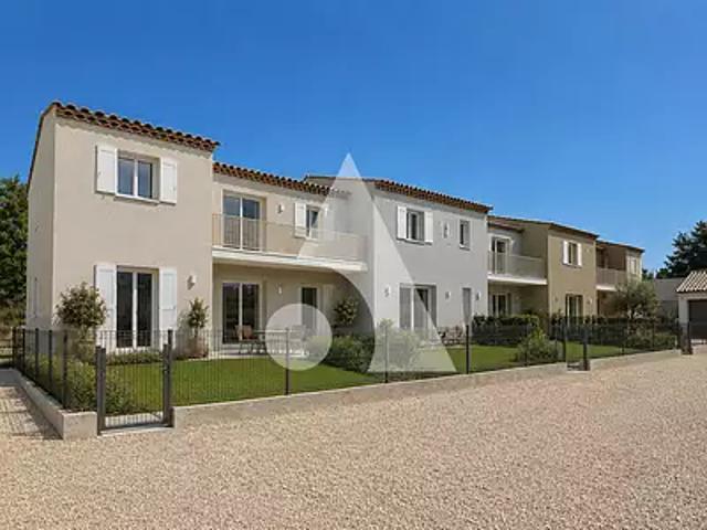 Pertuis 84120 Achat / Vente appartement 2 pièces t2 au dernier étage terrasse
