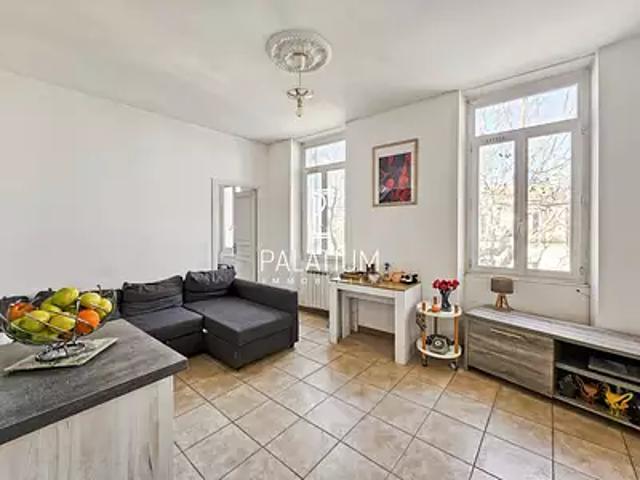 Pertuis 84120 Achat / Vente appartement 4 pièces t4 au dernier étage parking