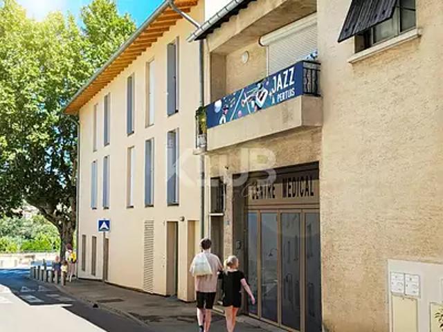 Pertuis 84120 Achat / Vente divers 10 pièces