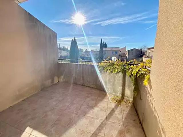 Pertuis 84120 Location appartement 2 pièces t2 balcon