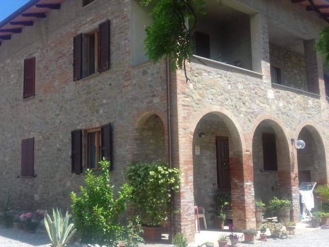 Perugia Włochy, 220 m2