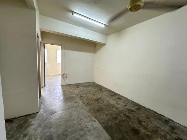 Perwira Indah Flat 2nd floor with 3 Rooms Simpang Ampat