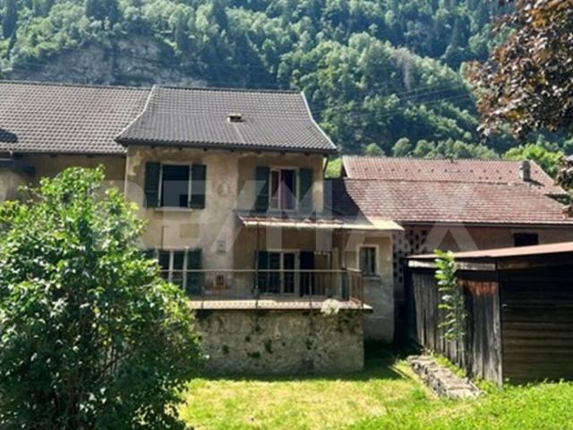 Per gli amanti delle ristrutturazioni. Fai rivivere una tipica casa ticinese
