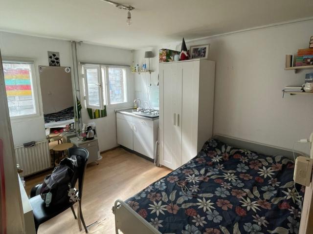 per direct beschikbaar, leuke studentenkamer met kitchenette in utrecht oost