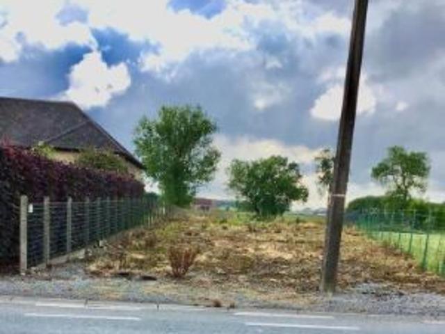Perceel bouwgrond te Steenhuize Wijnhuize, Gentweg