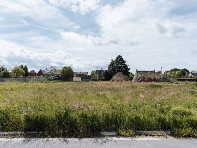 Perceel bouwgrond voor een open bebouwing in De Haan