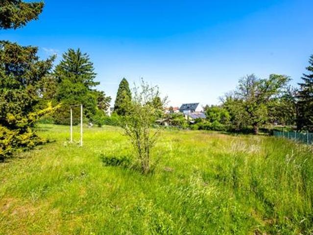 Perchtoldsdorf | Über 1.000 m² Eigengrund | Sanierungsbedürftiges Haus an der Wiener Stadtgrenze