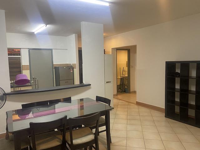Perdana Exclusive condo Block F Facing Asli view