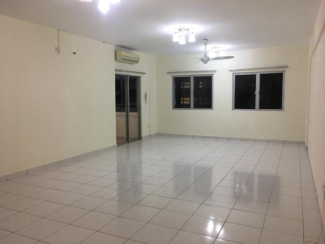 Perdana Eemrald condo Block 1 Partial furnished