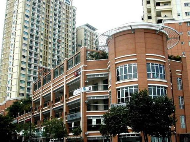 Perdana Emerald Damansara Perdana Good Condition Full Loan Can Apply